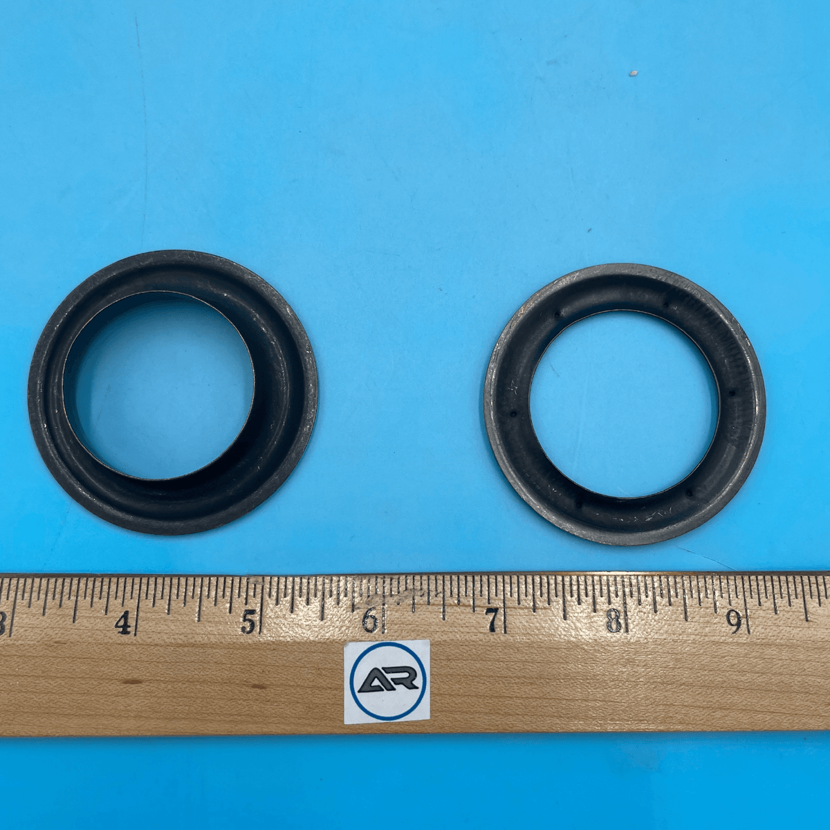 1-5/8" Large Spur Grommets Black