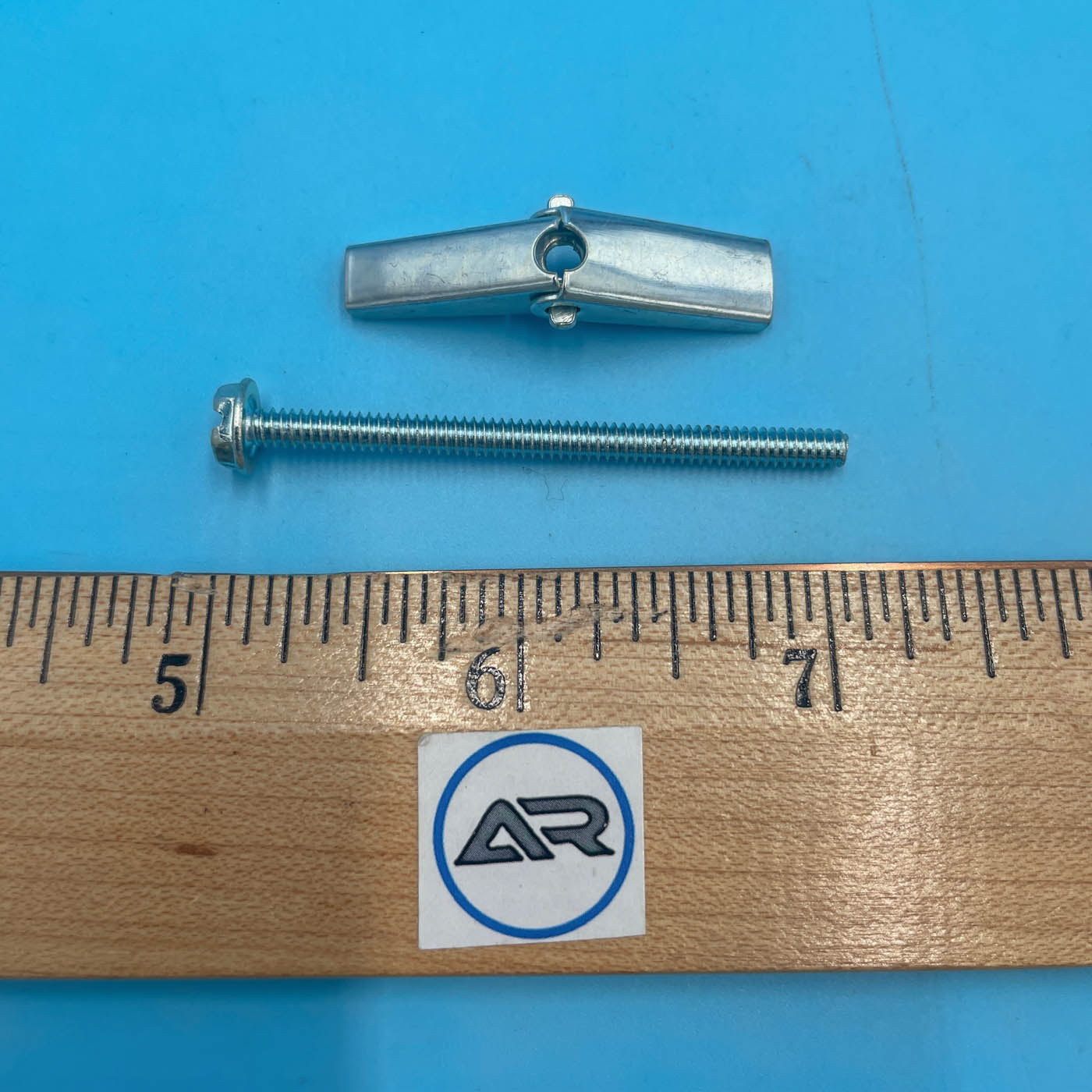 3 and 2 inch hex head toggle with wings