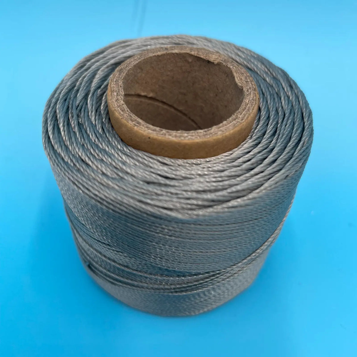 Conso #18 Bonded Nylon Heavy Hand Sewing Thread - 776 Light Grey