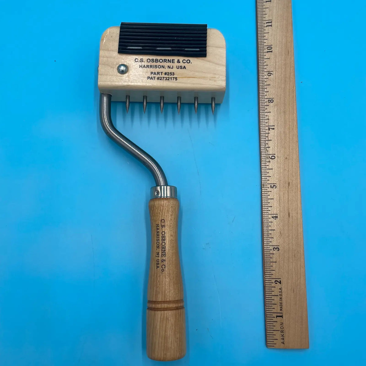 C.S. Osborne Gooseneck Webbing Stretcher #253