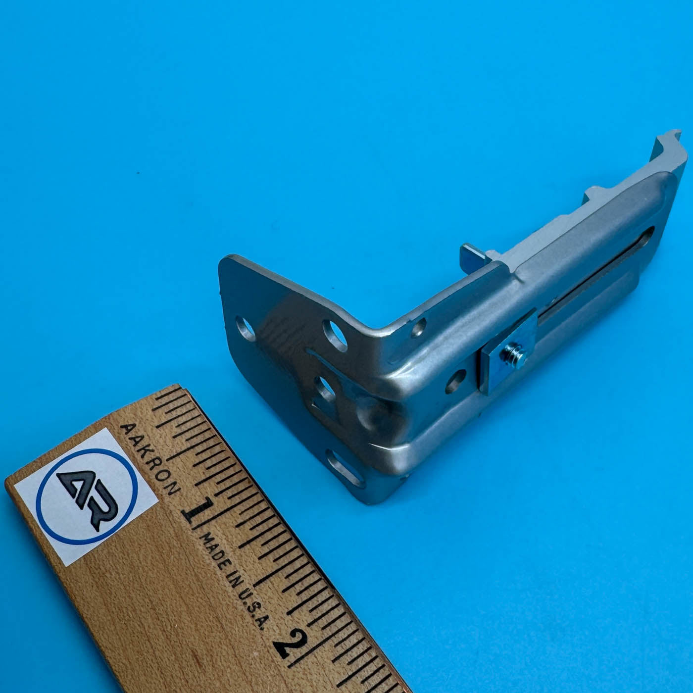 Kirsch architrac wall bracket 94001