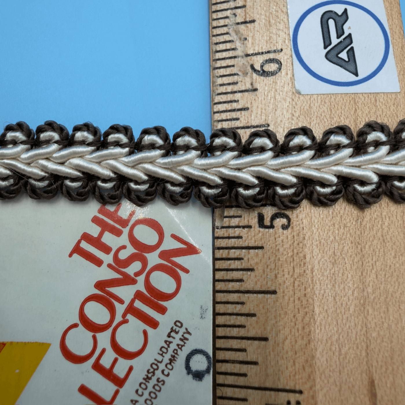 Conso Vintage French Gimp Q95 White/Brown - 144Yards/roll