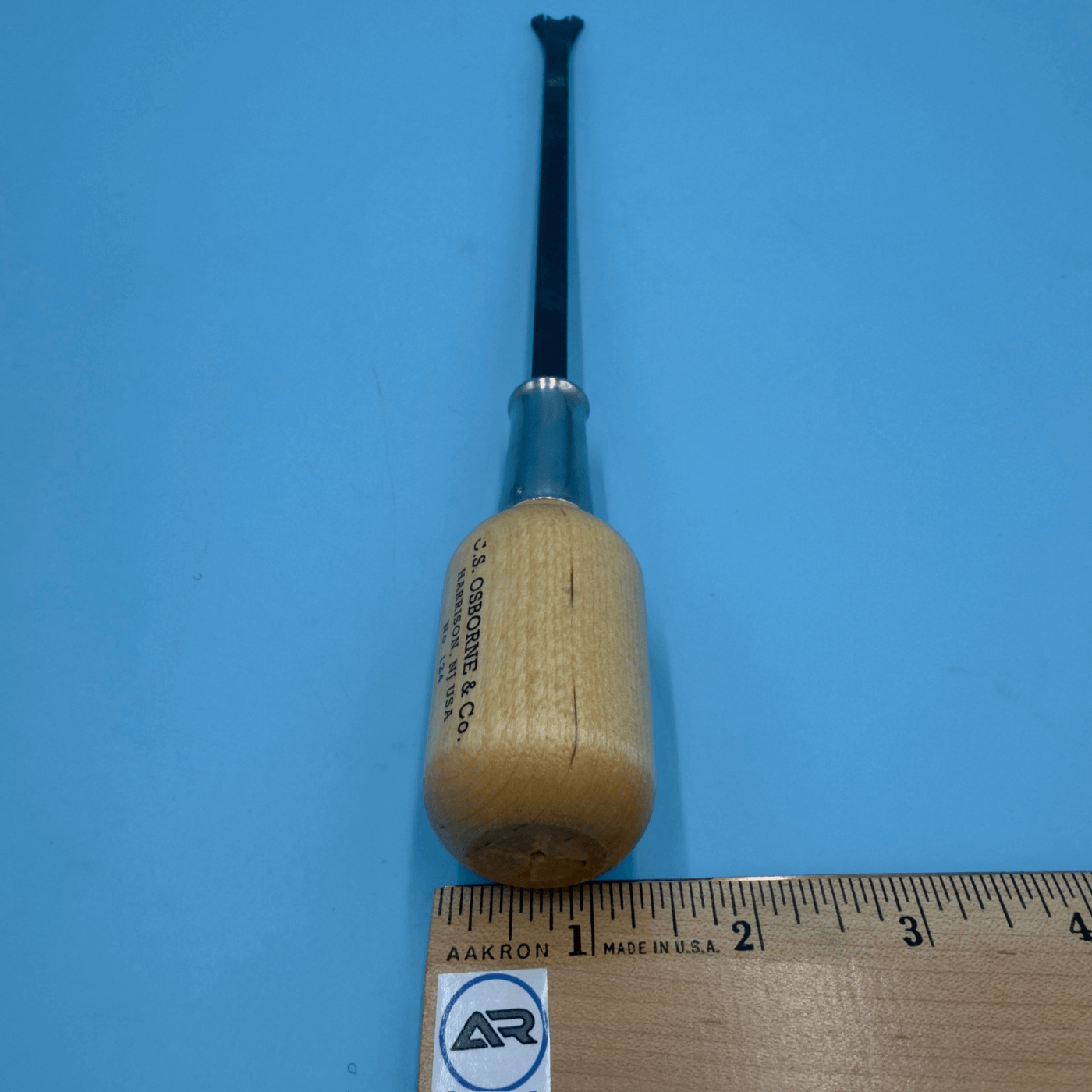 C.S. Osborne XL 12" Staple Remover 124-12