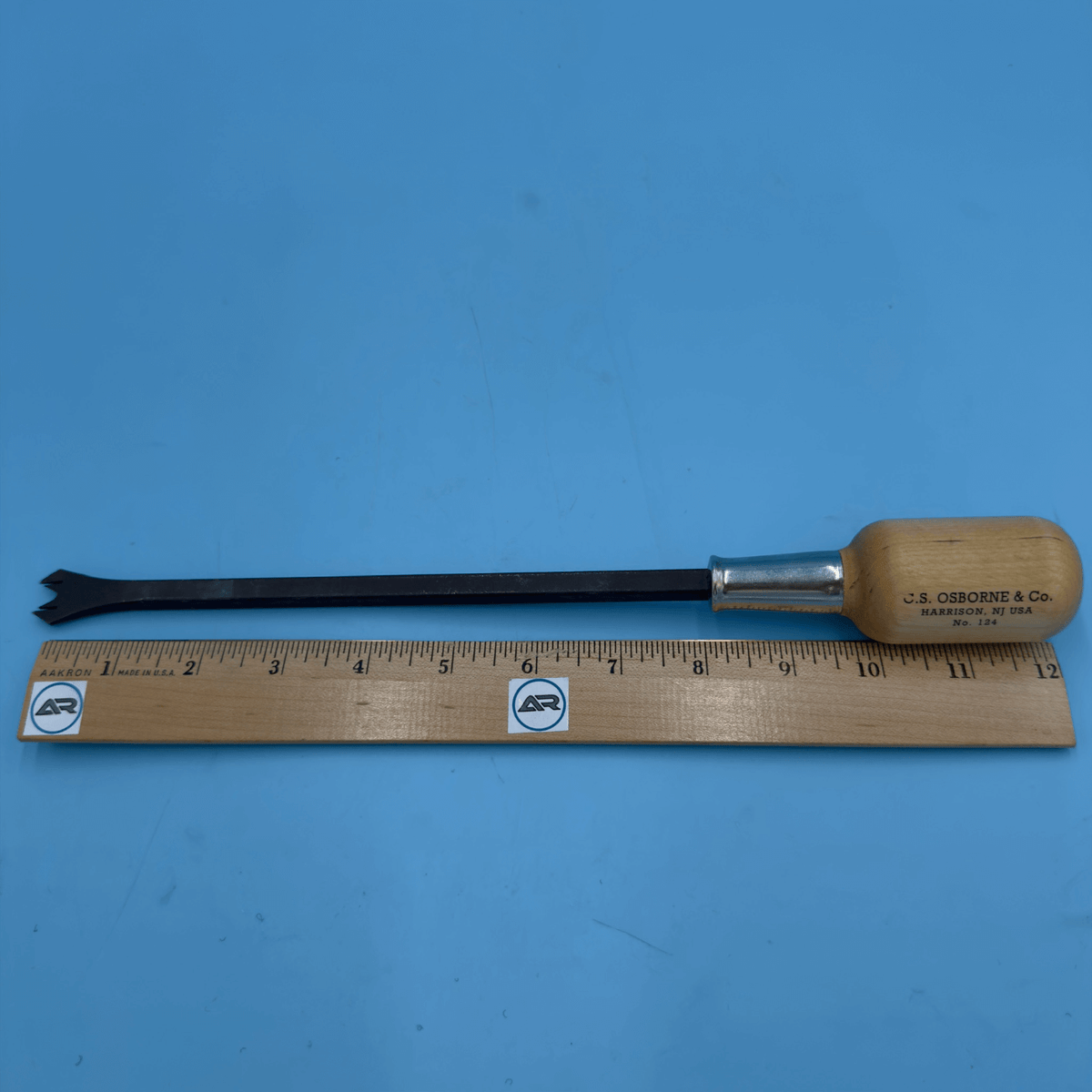 C.S. Osborne XL 12" Staple Remover 124-12