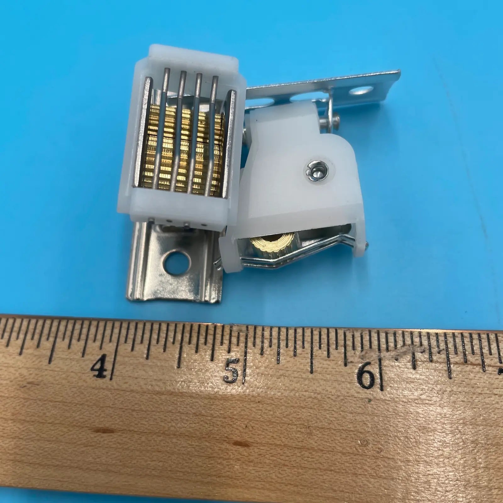 Swivel Cord Lock for Roman Shades - 5 Cord Separation